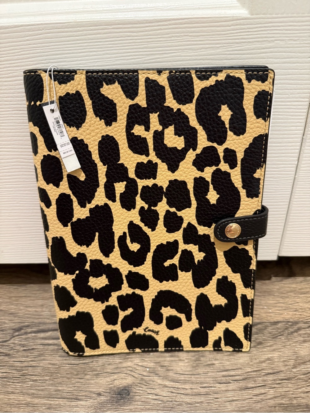 COACH Notebook in Leopard Print / PRICE FIRM - Picture 3 of 7
